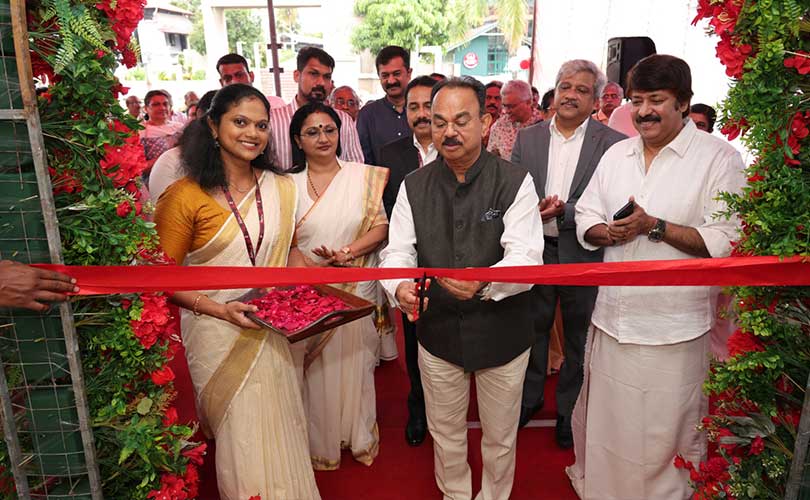 സൗത്ത് ഇന്ത്യൻ ബാങ്ക് ജെ.എൽ.എൻ സ്റ്റേഡിയം ലിങ്ക് റോഡ് ശാഖ വിപുലമായ സൗകര്യങ്ങളോടെ പുതിയ മേൽവിലാസത്തിൽ പ്രവർത്തനം ആരംഭിച്ചു