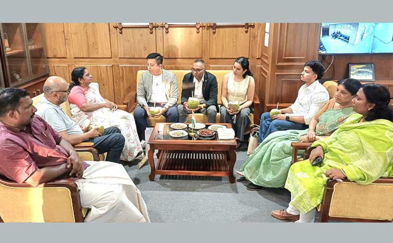 ജർമൻ ഫുട്ബോൾ ടീം കൊച്ചി നഗരസഭ സന്ദർശിച്ചു