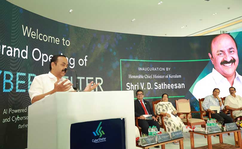 ഡാറ്റാ അധിഷ്ഠിത ഭരണനിർവഹണത്തിന് സംസ്ഥാനം സജ്ജമാകുന്നു. സൈബർ ഷെൽട്ടർ ഗ്ലോബൽ ഡെലിവറി സെന്റർ  മുഖ്യമന്ത്രി ഉദ്ഘാടനം ചെയ്തു