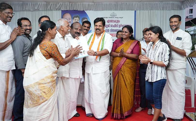 സർക്കാരിൻ്റെ നൂറു ദിന കർമ പരിപാടിയിൽ ഉൾപ്പെടുത്തി വിതരണം ചെയ്തത് 11000 പട്ടയങ്ങൾ റവന്യൂ വകുപ്പ് മന്ത്രി എ പി അനിൽകുമാർ
