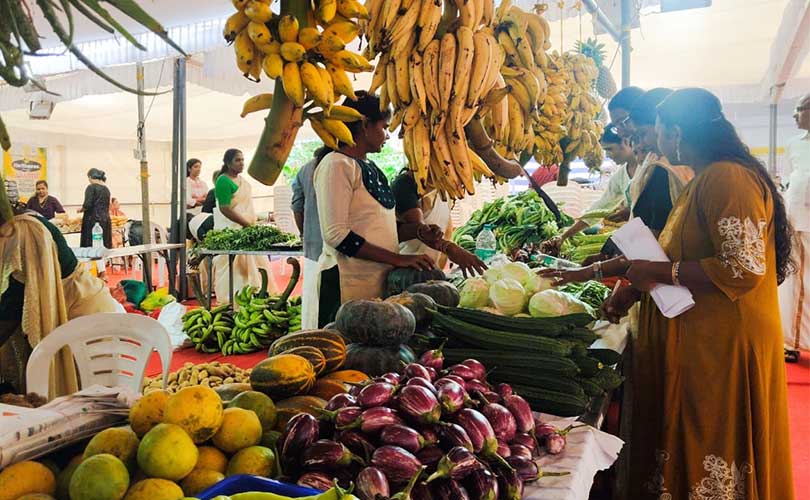 കുടുംബശ്രീ ഉൽപന്നങ്ങളുമായി ചോറ്റാനിക്കരയിൽ ഓണവിപണിക്ക് തുടക്കം