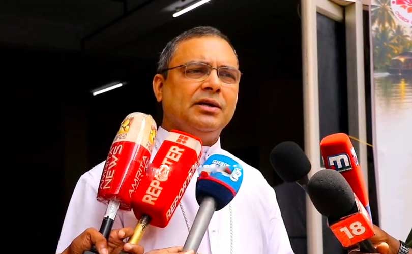 പരിസ്ഥിതി ലോല മേഖല (ഇ.എസ്.എ - ESA) വിഷയത്തിൽ സർക്കാരുകൾ മാറിമാറി വന്നിട്ടും ശാശ്വതമായ ഒരു പരിഹാരം ഇതുവരെ ഉണ്ടായിട്ടില്ലെന്ന് ചങ്ങനാശ്ശേരി ആർച്ച് ബിഷപ്പ് മാർ തോമസ് തറയിൽ