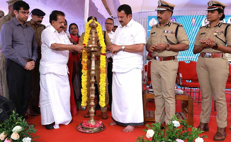 205 സ്‌കൂളുകളിൽ പുതിയ സ്റ്റുഡന്‍റ് പോലീസ്  യൂണിറ്റുകൾ ആഭ്യന്തരമന്ത്രി പ്രഖ്യാപനം നടത്തി

