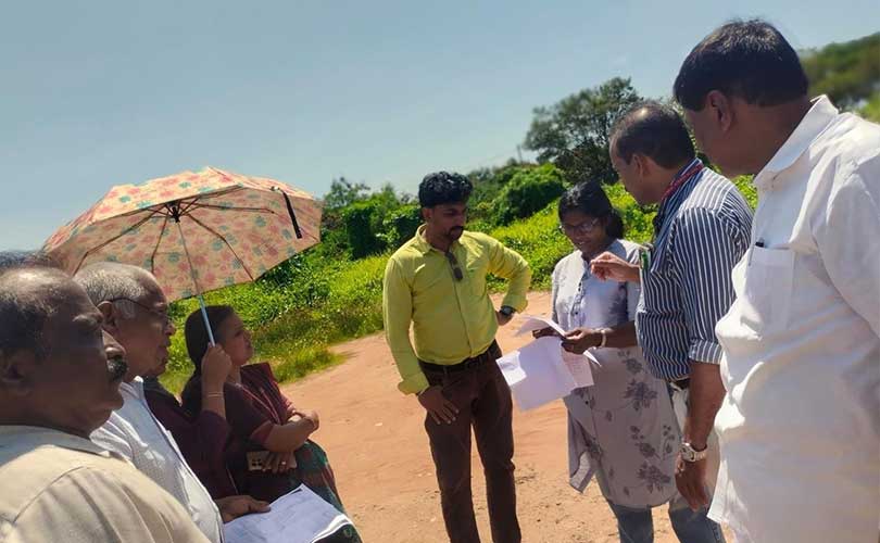 മുളവുകാട് പുനരധിവാസ സൈറ്റ് ബലപ്പെടുത്തൽ  ഉദ്യോഗസ്ഥസംഘം പരിശോധന നടത്തി. 