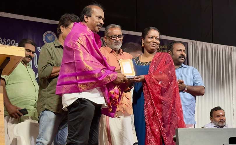കാവ്യോദയം മാഗസിൻ മാധ്യമ പുരസ്‌കാരം ഷാജി ഇടപ്പള്ളിക്ക് സമ്മാനിച്ചു