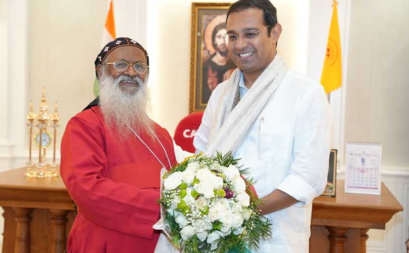 ഉന്നത വിദ്യാഭ്യാസ വകുപ്പ് മന്ത്രി പരിശുദ്ധ കാതോലിക്കാ ബാവായുമായി കൂടിക്കാഴ്ച്ച നടത്തി