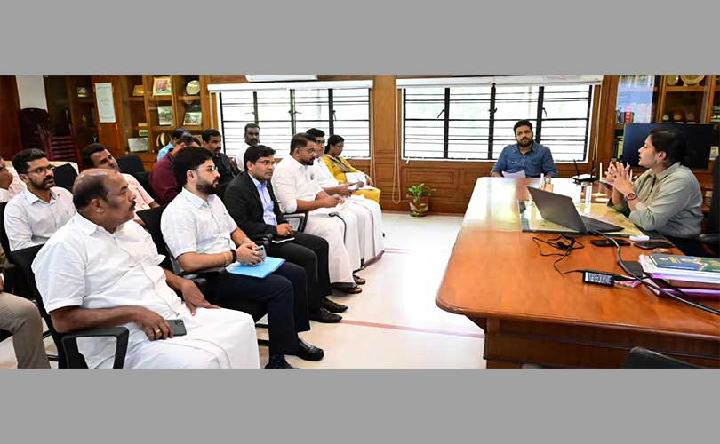 ഇന്ധനക്ഷാമമില്ല ആശങ്ക വേണ്ടെന്ന് ജില്ലാ കളക്ടർ