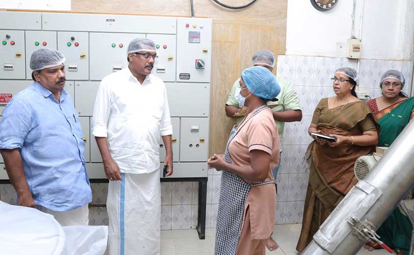 അമൃതം ന്യൂട്രിമിക്സ് നിർമ്മാണത്തിലെയും വിതരണത്തിലെയും അപാകതകൾ പരിഹരിക്കും സംസ്ഥാന ഭക്ഷ്യ കമ്മീഷൻ