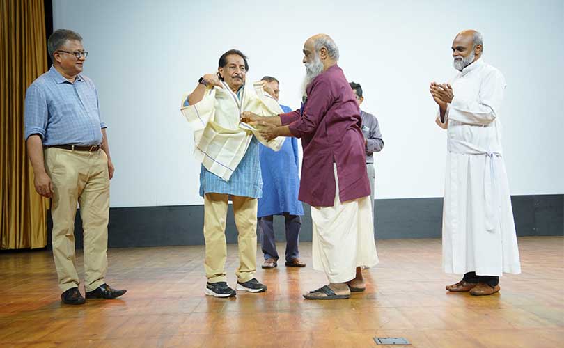 നീലക്കുയിൽ സിനിമയുടെ നവീകരിച്ച പതിപ്പ് പ്രദർശിപ്പിച്ചു.