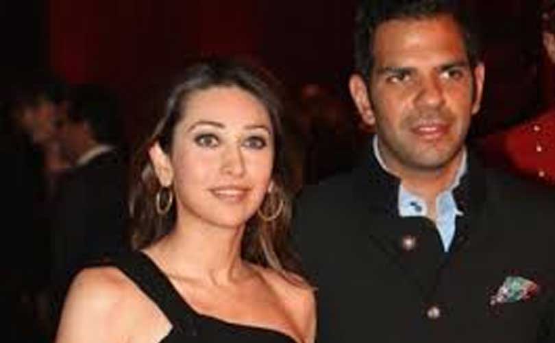 പ്രമുഖ പോളോ താരവും ബോളിവുഡ് നടി കരിഷ്മ കപൂറിൻ്റെ മുൻ ഭർത്താവുമായ സഞ്ജയ് കപൂർ 53 വ്യാഴാഴ്ച ഇംഗ്ലണ്ടില്‍ അന്തരിച്ചു.