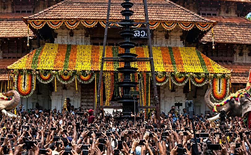 തൃശൂർ പൂരത്തിന് സമാപനം . 