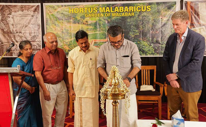 ഹോർത്തൂസ് മലബാറിക്കസ്  ബൊട്ടാണിക്കൽ ഗാർഡൻ  ഉദ്ഘാടനം ചെയ്തു.