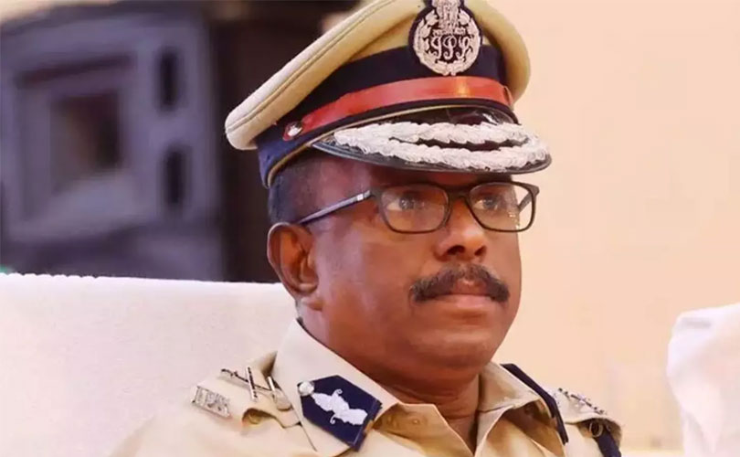 ചതിച്ചതു വാട്സ്ആപ്പ്; രക്ഷാപ്രവർത്തന കേസ് അട്ടിമറിയിൽ എ.ഡി.ജി.പി അജിത്കുമാറിന് കുരുക്കായി സ്വന്തം സന്ദേശം; സസ്പെന്റ് 