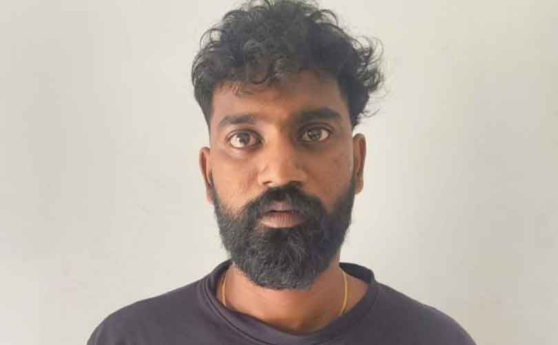 
വിരമിച്ച ജഡ്ജിയെ വെർച്വൽ അറസ്റ്റ് ചെയ്യുമെന്ന് ഭീഷണി; രണ്ടരക്കോടി തട്ടിയ കേസിൽ വാരാപ്പുഴ സ്വദേശി പിടിയിൽ