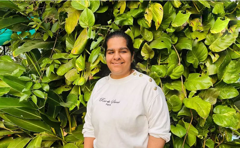 ചരിത്രമെഴുതി അന്ധയായ വനിതാ അഭിഭാഷക സുപ്രീം കോടതിയിൽ ഹാജരായി