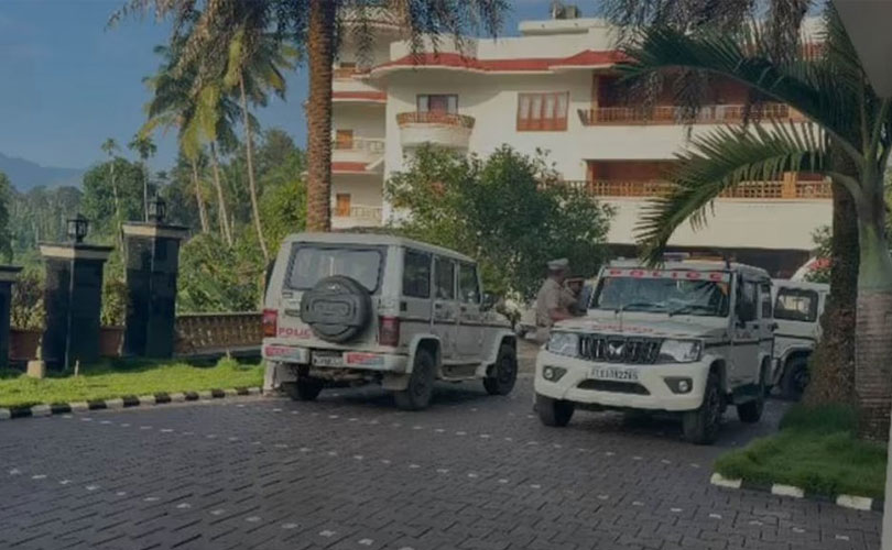മെസ്സി തട്ടിപ്പ് കേസിലെ റെയ്ഡ്; റിപ്പോർട്ടർ ടിവി എംഡി ആന്റോ അഗസ്റ്റിന്റെ വയനാട്ടിലെ വീട്ടിൽ തുറന്നത് മറ്റൊരു രഹസ്യം; പിടിച്ചെടുത്തത് 50 ലീറ്റർ മദ്യം!