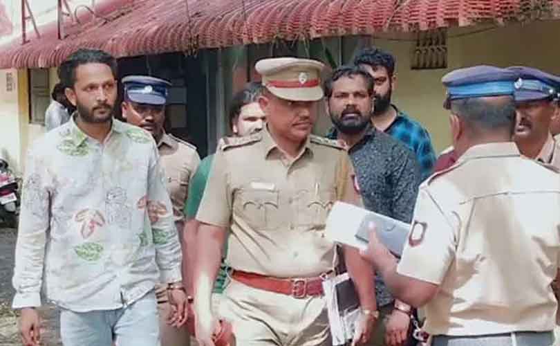 കാഞ്ചീപുരത്ത് നാലരക്കോടി രൂപ കവർന്ന സംഭവത്തിൽ അഞ്ച് മലയാളികൾ അറസ്റ്റിൽ