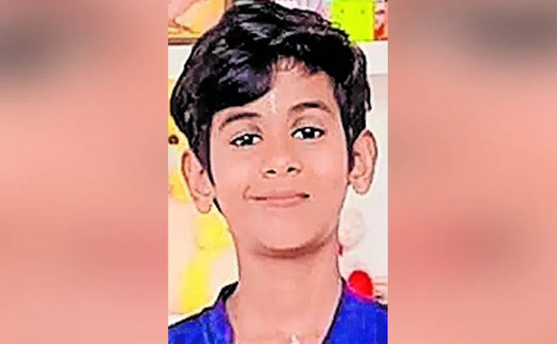എട്ടാം ക്ലാസുകാരൻ വീട്ടിലെ ജനൽകമ്പിയിൽ തൂങ്ങിമരിച്ചു
