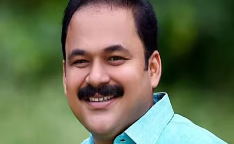ബിജെപി യിൽ ചേർന്ന ബിപിൻ സി ബാബുവിനെ കൂറുമാറ്റനിരോധന നിയമപ്രകാരം അയോഗ്യനാക്കണമെന്ന് സിപിഎം