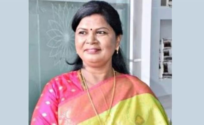  ബസ് യാത്രയ്ക്കിടെ സഹയാത്രികയുടെ മാല മോഷ്ടിച്ച വനിതാ പഞ്ചായത്ത് പ്രസിഡന്റ് പിടിയിൽ