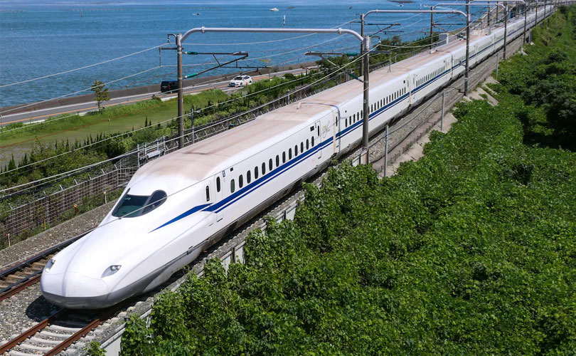 അടുത്തവർഷം മാർച്ചോടെ ഇന്ത്യയിൽ ബുള്ളറ്റ് ട്രെയിനുകളും ഓടിത്തുടങ്ങും 