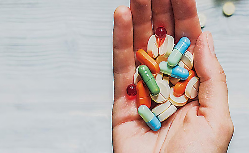 ഭർതൃമാതാവിനെ കൊല്ലാൻ ഡോക്ടറോട് മരുന്ന് ആവശ്യപ്പെട്ട യുവതിക്കെതിരെ കേസ് 