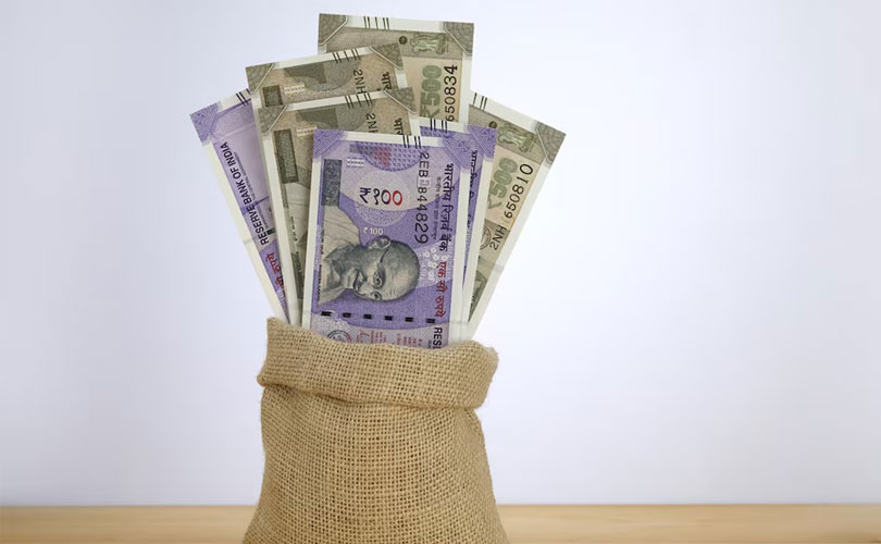 അക്കൗണ്ട് ബാലൻസ് 3,500 കോടി കടന്നു! ഒരു ദിവസം കൊണ്ട് സഹസ്രകോടീശ്വരനായി സൂപ്പർമാർക്കറ്റ് ഉടമ