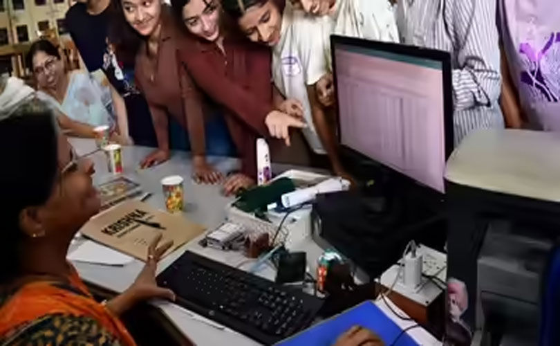 സിബിഎസ്ഇയ്ക്ക് ഡിജിറ്റൽ മൂല്യനിർണയ സേവനവുമായി ബന്ധപ്പെട്ട പരാതി:  സാങ്കേതിക തകരാറുകളുണ്ടെന്ന ആരോപണം നിഷേധിച്ച് കോഎംപ്റ്റ് എഡ്യു ടെക്