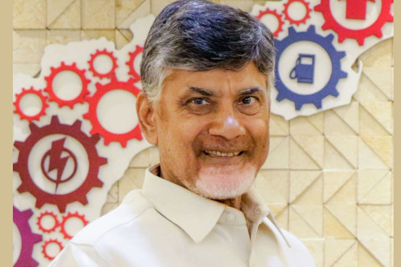 931 കോടിയുടെ സ്വത്തുള്ള ചന്ദ്രബാബു നായിഡു ഏറ്റവും സമ്പന്നനായ മുഖ്യമന്ത്രി; പിണറായിക്ക് ഒരു കോടിയുടെ സ്വത്തുമാത്രം