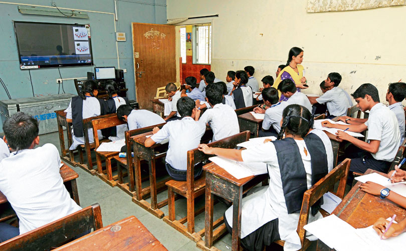 സ്കൂൾ പാഠ്യപദ്ധതി അടിമുടി മാറുന്നു: കോച്ചിംഗ് കുരുക്കിൽ നിന്ന് വിദ്യാർത്ഥികളെ മോചിപ്പിക്കാൻ കേന്ദ്ര വിദഗ്ദ്ധ സമിതിയുടെ ശുപാർശ:


