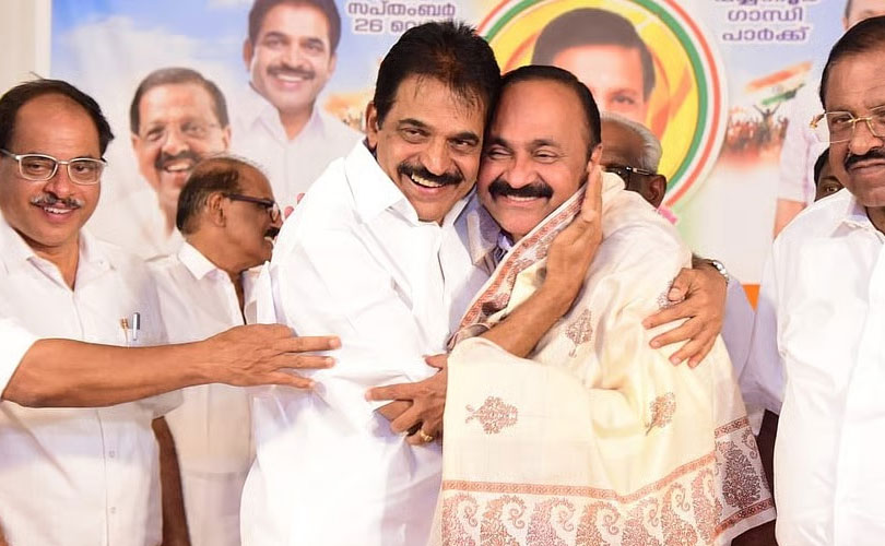 
കേരള മുഖ്യമന്ത്രി: ഹൈക്കമാൻഡും ത്രിശങ്കുവിൽ; കേരളത്തിലേക്കുള്ള യാത്ര റദ്ദാക്കി ദീപാ ദാസ് മുൻഷി