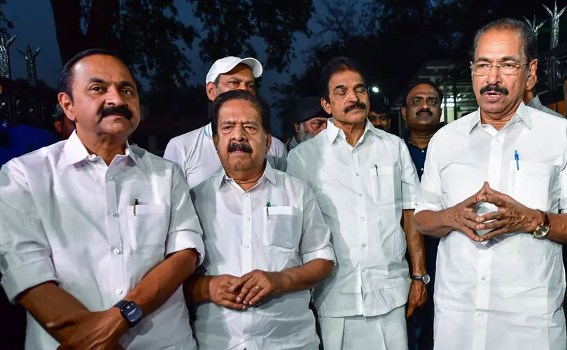 ​തെരുവ് പോര് വേണ്ട; മുഖ്യമന്ത്രി ഉടൻ, സോണിയ ഇടപെടും; കേരള നേതാക്കൾക്ക് രാഹുലിന്റെ കടുത്ത ശാസന
