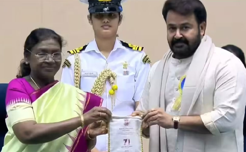 മോഹൻലാൽ ദാദാസാഹിബ് ഫാൽക്കെ പുരസ്കാരം ഏറ്റുവാങ്ങി