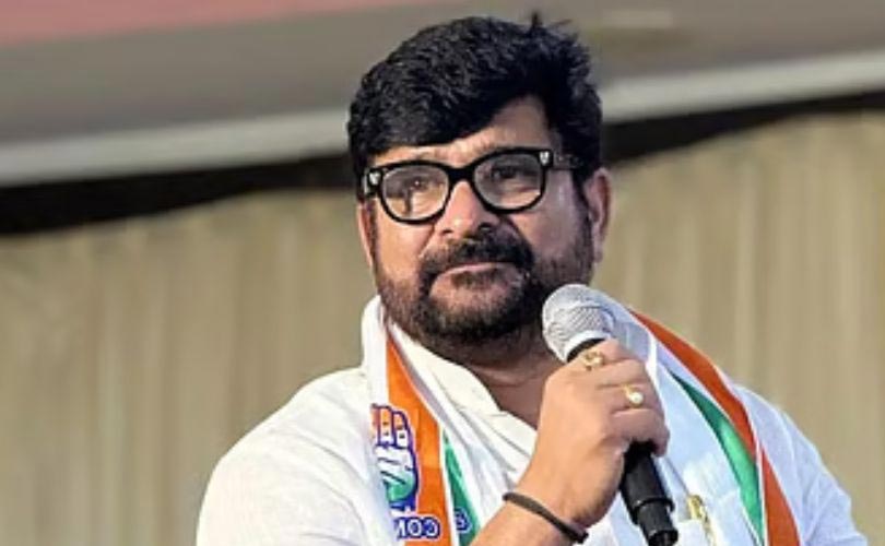 കൊലക്കേസിൽ ശിക്ഷിക്കപ്പെട്ട കോൺഗ്രസ്സ് നേതാവ് വിനയ് കുൽക്കർണിയുടെ എംഎൽഎ സ്ഥാനം നഷ്ടമായി