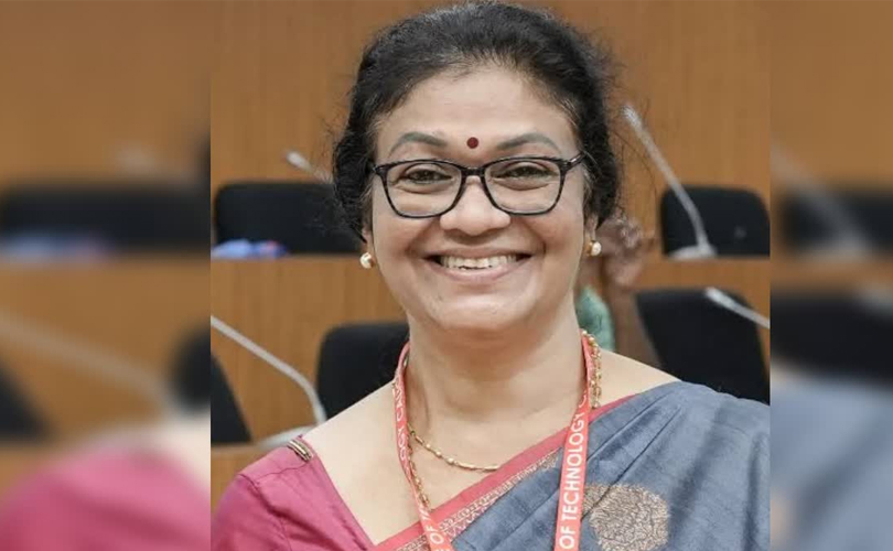 ഗോഡ്സയെ പ്രകീർത്തിച്ച എൻഐടി പ്രൊഫസർ ഷൈജ ആണ്ടവന് ഡീനായി സ്ഥാനക്കയറ്റം നൽകിയതിനെതിരെ പ്രതിഷേധം ശക്തമാകുന്നു