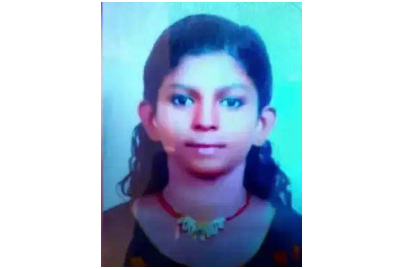 സ്‌കൂള്‍ മാറിയതില്‍ മനോവിഷമം; പ്ലസ് വണ്‍ വിദ്യാര്‍ത്ഥിനി വീട്ടിനുള്ളില്‍ ജീവനൊടുക്കിയ നിലയില്‍