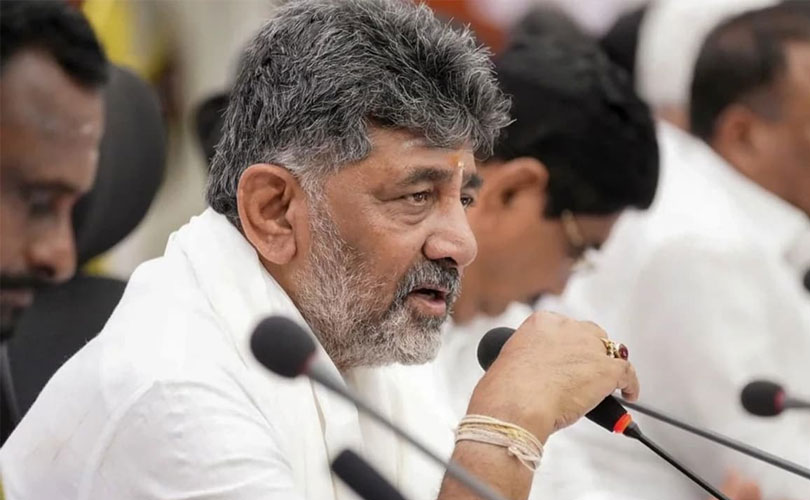 കേന്ദ്ര നിർദേശം തള്ളി കർണാടക; ഔദ്യോഗിക ചടങ്ങുകളിൽ ഇനി ‘വന്ദേമാതരം’ രണ്ട് ഖണ്ഡിക മാത്രം!