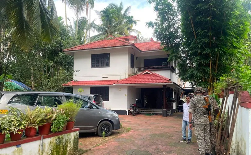 മാസപ്പടി കേസിൽ കോഴിക്കോട് നാലിടങ്ങളിൽ ഇഡി റെയ്ഡ്; ഡിവൈഎഫ്ഐ നേതാവിന്റെ വീട്ടിലും പരിശോധന 
