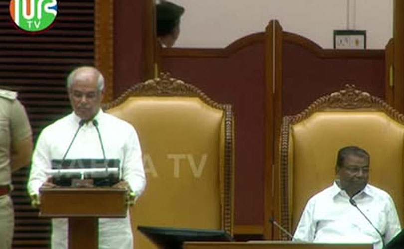 നയപ്രഖ്യാപനത്തിൽ യുഡിഎഫിന്റെ ഇന്ദിരാ ​ഗ്യാരണ്ടികൾ 