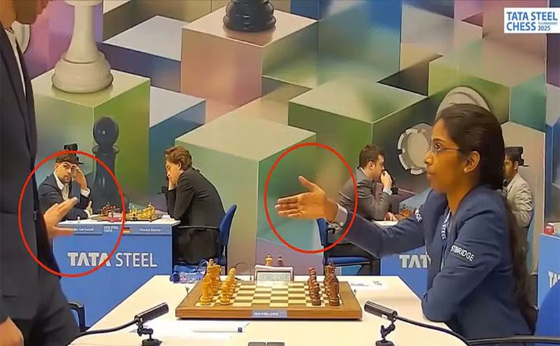 വൈശാലിക്ക് ഹസ്തദാനം നൽകാതെ ഉസ്ബെക്ക് താരം; മതപരമായ കാരണങ്ങളാൽ അന്യസ്ത്രീകളെ തൊടാറില്ലെന്ന് വിശദീകരണം