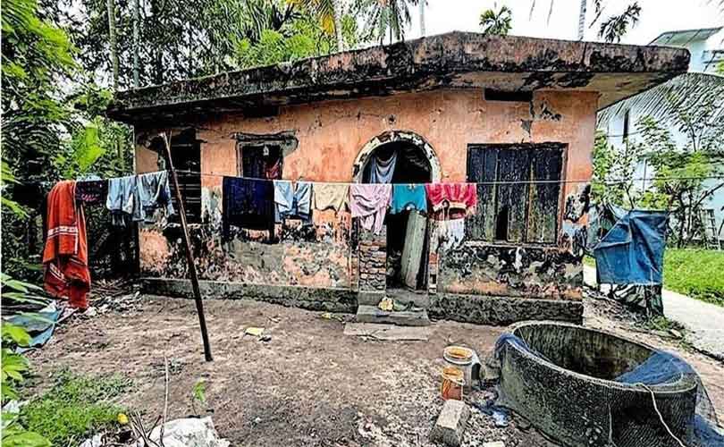 വിശപ്പിനോട് പൊരുതി സഹോദരങ്ങളെ ചേർത്തുപിടിച്ച് 11കാരി; കാർത്തികപ്പള്ളിയിൽ നിന്നും പുറത്തുവരുന്നത് ആരുടെയും കണ്ണുനനയിക്കുന്ന ജീവിതങ്ങളുടെ വെളിപ്പെടുത്തലുകൾ