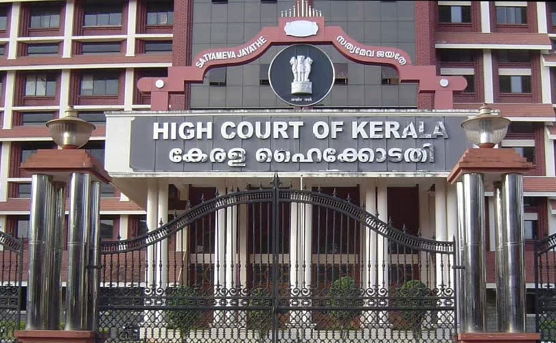 കേരള ഹൈക്കോടതി കോൺഗ്രസ് എം.എൽ.എമാർക്ക് നോട്ടീസ് അയച്ചു: ഇരിക്കൂർ, തൃശൂർ തിരഞ്ഞെടുപ്പ് ഫലങ്ങൾ ചോദ്യം ചെയ്തുള്ള ഹർജിയിൽ നടപടി