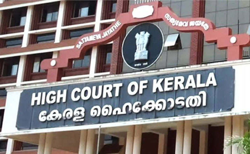 കോടതി നടപടികൾ റെക്കോർഡ് ചെയ്ത് യൂട്യൂബിലിട്ടു; അഭിഭാഷകനെതിരെ സ്വമേധയാ കോടതിയലക്ഷ്യ കേസെടുത്ത് ഹൈക്കോടതി