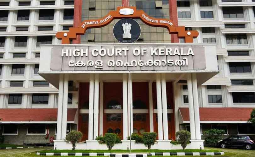 പൊലീസ് സംഘടനകളിലെ രാഷ്ട്രീയ ഇടപെടൽ: കർശന മാർഗരേഖ ആവശ്യപ്പെട്ട് ഹൈക്കോടതിയിൽ പൊതുതാൽപര്യ 