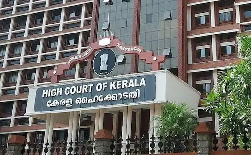 കേരളത്തിൽ ഇനി സ്വത്ത് തടസ്സമല്ല; നിയമപരമായ അവകാശ സർട്ടിഫിക്കറ്റ് ലഭിക്കുന്നതിന് 5 ലക്ഷം രൂപ പരിധി ഇല്ലെന്ന് ഹൈക്കോടതി