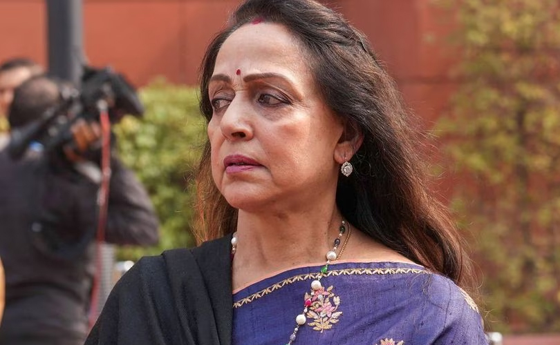 കുംഭമേളയ്ക്കിടെ 30 പേർ മരിച്ചത് അത്രവലിയ സംഭവമല്ലെന്ന് ഹേമമാലിനി 