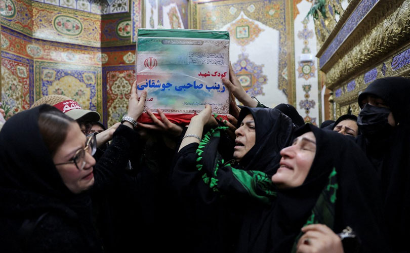 ഇറാൻ പ്രസിഡന്റിനെ തള്ളി  ഇസ്‌ലാമിക് റവല്യൂഷനറി ഗാർഡ്; ​ഗൾഫ് രാജ്യങ്ങൾക്കെതിരെ ശക്തമായ ആക്രമണം തുടരുന്നു 