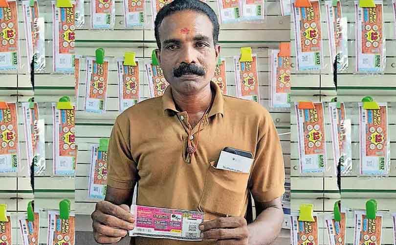 17 ഒന്നാം സമ്മാനങ്ങൾ! കൊല്ലം ജില്ലയിലെ ഭാ​ഗ്യ​ഗ്രാമം വീണ്ടും വാർത്തകളിൽ 
