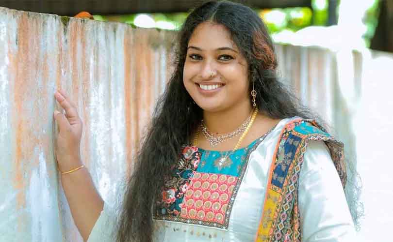 ​ഗുരുവായൂർ ക്ഷേത്രത്തിൽ വീണ്ടും റീൽസ് ചിത്രീകരിച്ചു; ജസ്ന സലീമിനെതിരെ പൊലീസ് കേസെടുത്തു 