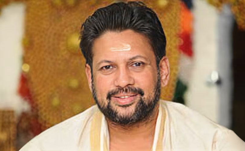 ശബരിമല തന്ത്രി സ്ഥാനത്ത് നിന്ന് ഒഴിവാക്കണമെന്ന് കണ്ഠര് രാജീവർ; മകൻ ബ്രഹ്മദത്തിനെ നിയമിക്കണമെന്ന് ദേവസ്വം ബോർഡിനോട് അപേക്ഷ
